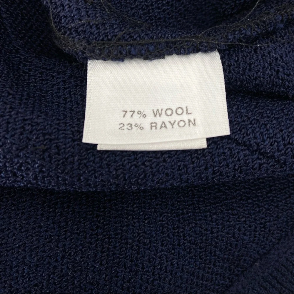 St. John Sport Wool Blend Capri Length Trousers Pants Navy Blue Medium‎